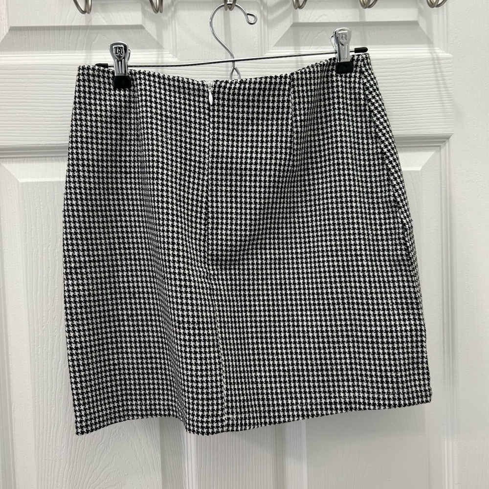 SHEIN Black & White Houndstooth A-Line Skirt - Picture 3 of 4